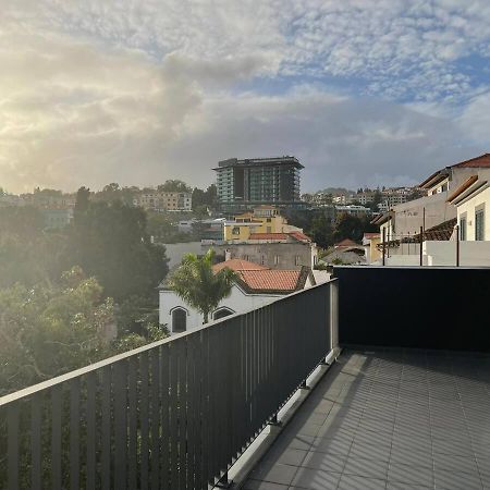 Carreira Residence Фуншал Екстериор снимка