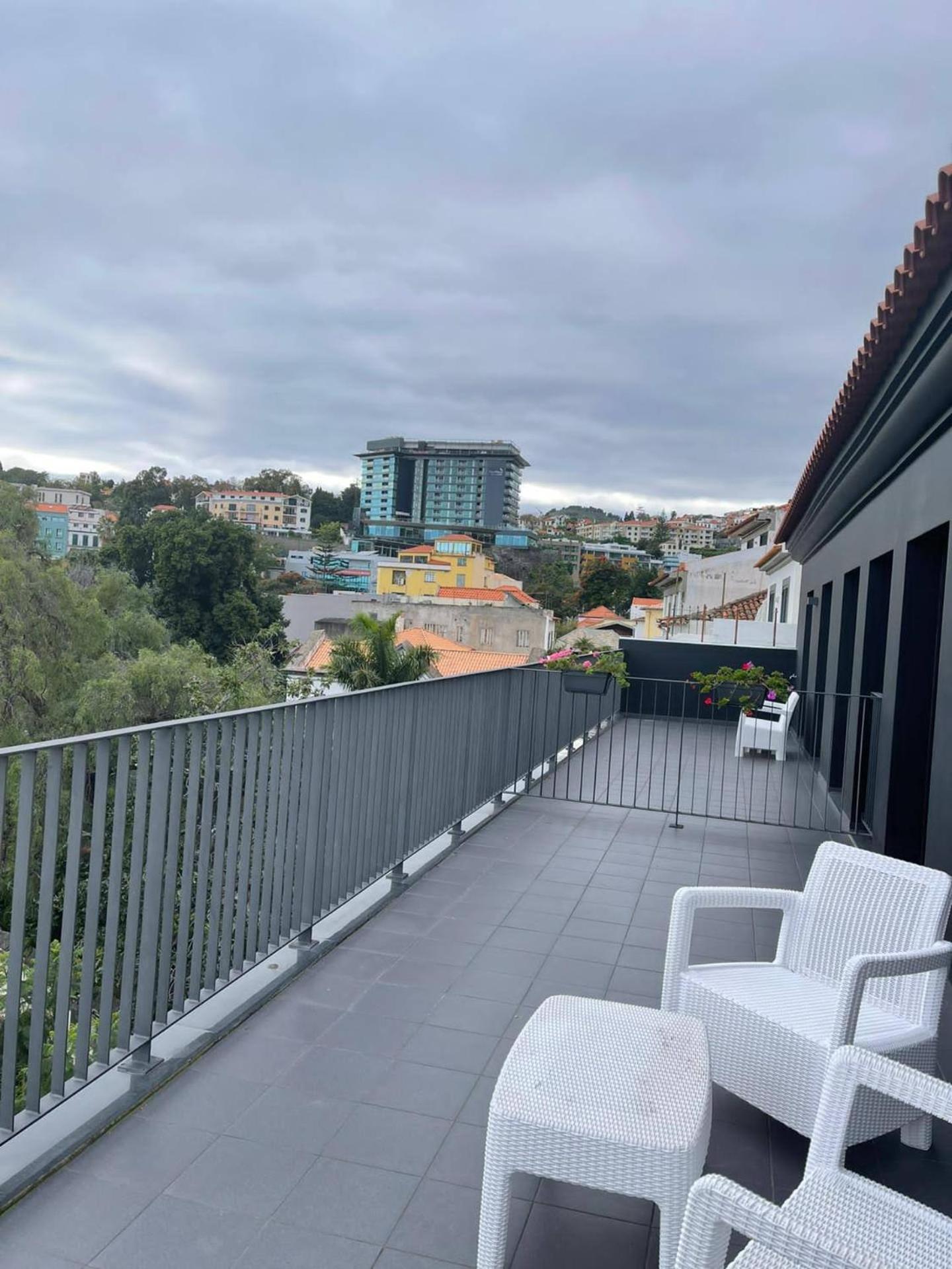 Carreira Residence Фуншал Екстериор снимка